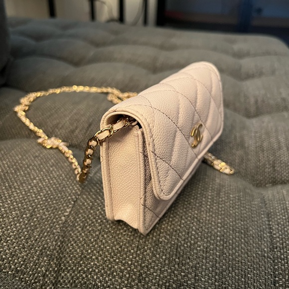 Chanel 21B Light Purple Mini Coco Chain clutch - Picture 4 of 13